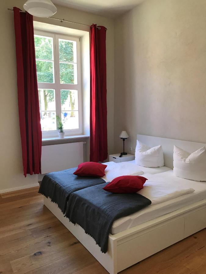 Hotel Brandenburger Dom Brandenburg  ภายนอก รูปภาพ